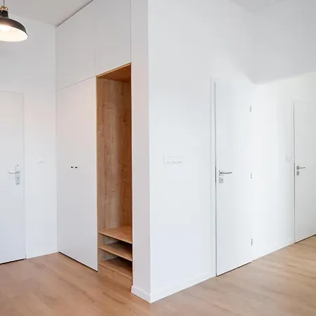 Center Free Parking Μπρατισλάβα