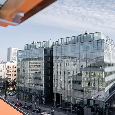 Center Free Parking * Pressburg