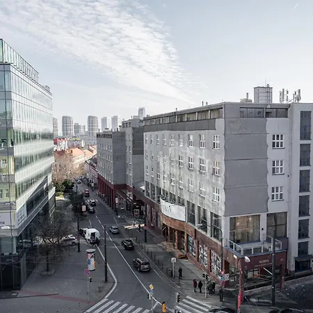 Center Free Parking * Pressburg